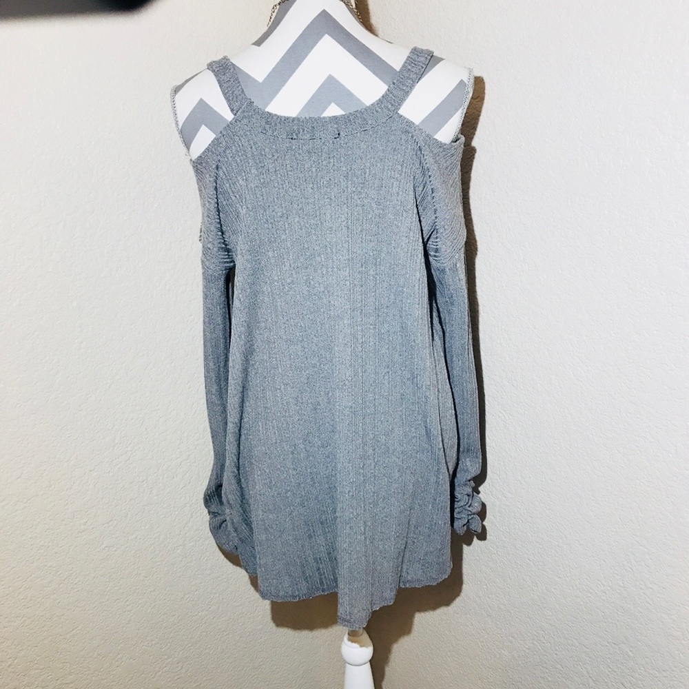 Inspired Hearts open shoulder sweater - Picture 5 of 5